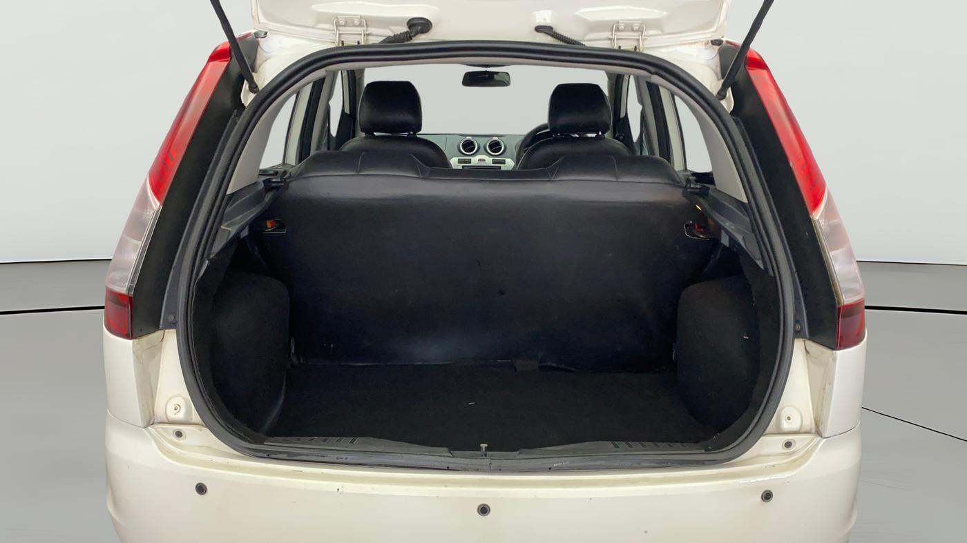 2014 Ford Figo TITANIUM 1.2 PETROL, Petrol, Manual, 93,010 km, Boot Open Zoomed View