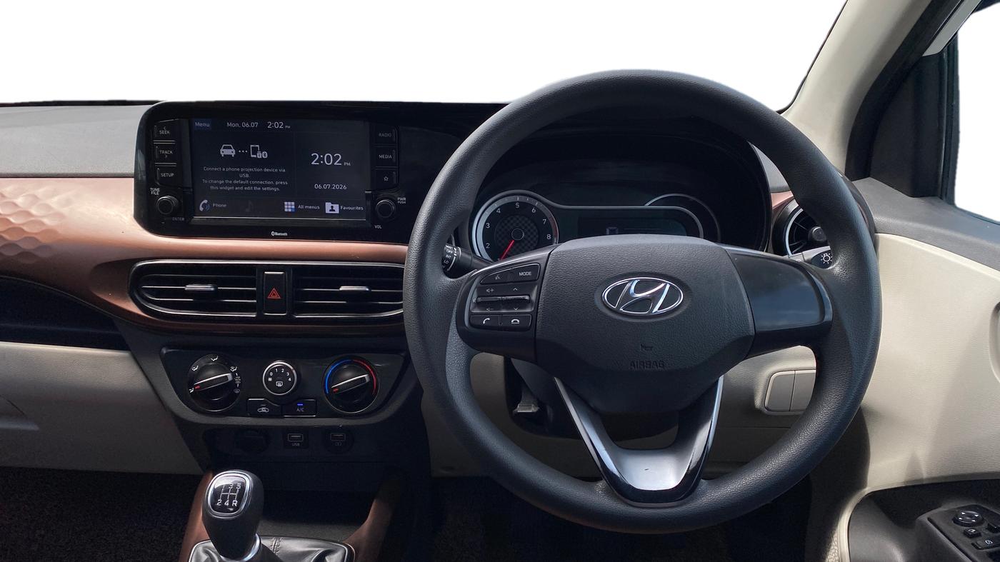 2020 Hyundai AURA SX 1.2, Petrol, Manual, 1,32,585 km, Steering Wheel Close Up