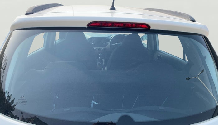 2020 Hyundai Grand i10 MAGNA 1.2 KAPPA VTVT, Petrol, Manual, 13,254 km, Rear Windshield