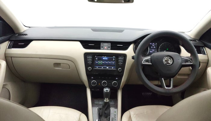 2017 Skoda Octavia STYLE PLUS AT 1.8 TSI, Petrol, Automatic, 1,00,780 km, Dashboard