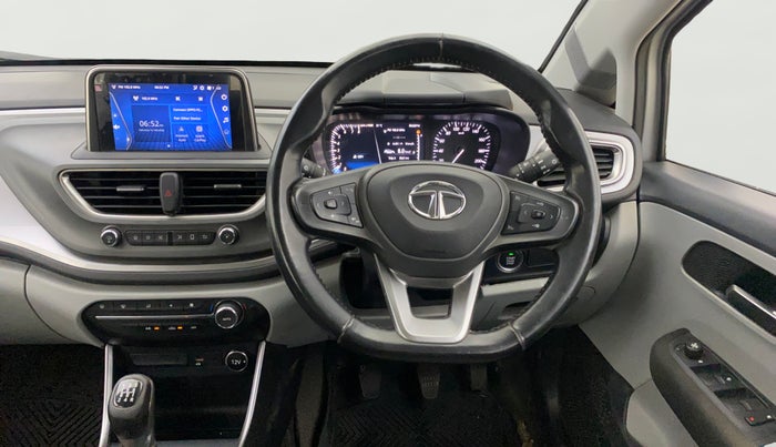 2020 Tata ALTROZ XZ PETROL, Petrol, Manual, 29,688 km, Steering Wheel Close Up
