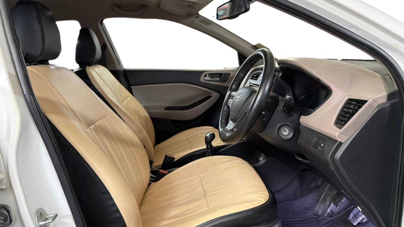 2014 Hyundai Elite i20 SPORTZ 1.2, Petrol, Manual, 53,016 km, Right Side Front Door Cabin