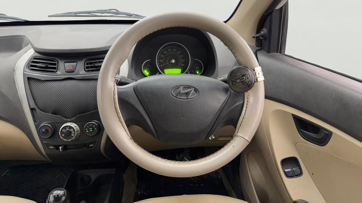 2018 Hyundai Eon MAGNA +, CNG, Manual, 79,427 km, Steering Wheel Close Up