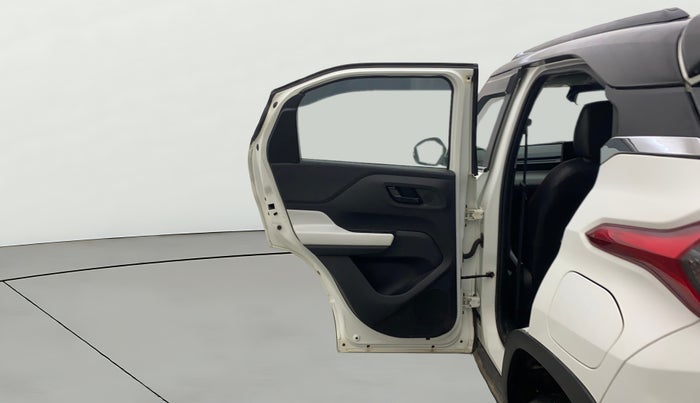 2023 Tata PUNCH ACCOMPLISHED DAZZLE SUNROOF CNG MT, CNG, Manual, 32,902 km, LHS Rear Door