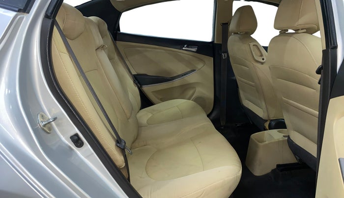 2015 Hyundai Verna 1.4 VTVT, Petrol, Manual, 54,180 km, Right Side Rear Door Cabin