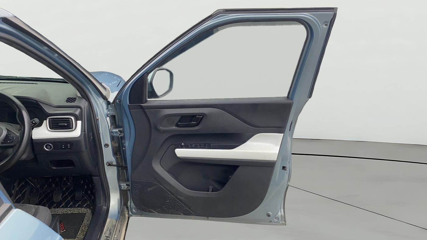 2024 Tata PUNCH Accomplished Dazzle Sunroof, Petrol, Manual, 27,374 km, RHS Front Door