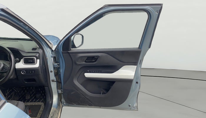 2024 Tata PUNCH Accomplished Dazzle Sunroof, Petrol, Manual, 27,354 km, RHS Front Door