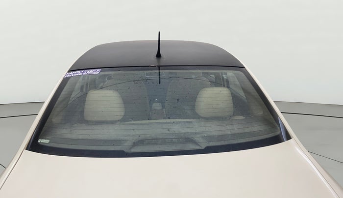 2014 Volkswagen Vento HIGHLINE PETROL AT, Petrol, Automatic, 31,816 km, Rear Windshield