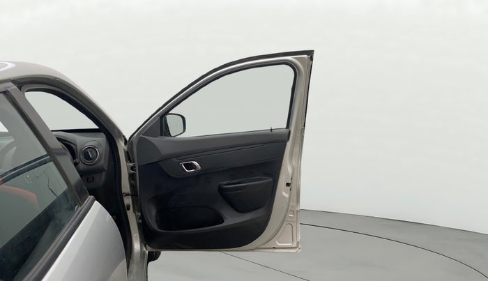 2019 Renault Kwid RXT 1.0, Petrol, Manual, 22,124 km, RHS Front Door