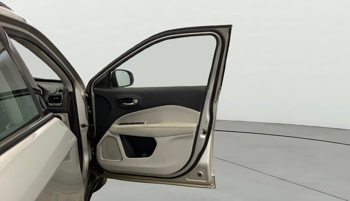 2017 Jeep Compass LIMITED 1.4 PETROL AT, Petrol, Automatic, 72,758 km, RHS Front Door