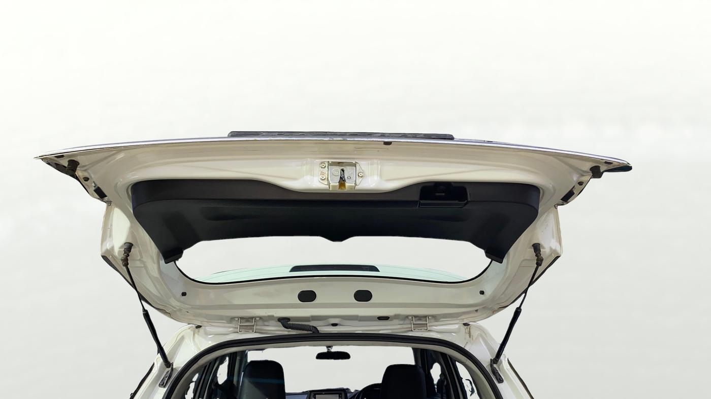 2023 Maruti BREZZA VXI, Petrol, Manual, 28,303 km, Boot Door Open