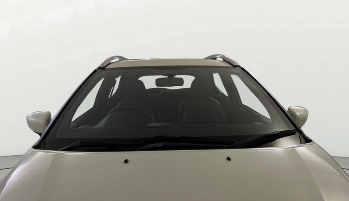 2020 Nissan Kicks XV 1.5, Petrol, Manual, 35,522 km, Front Windshield