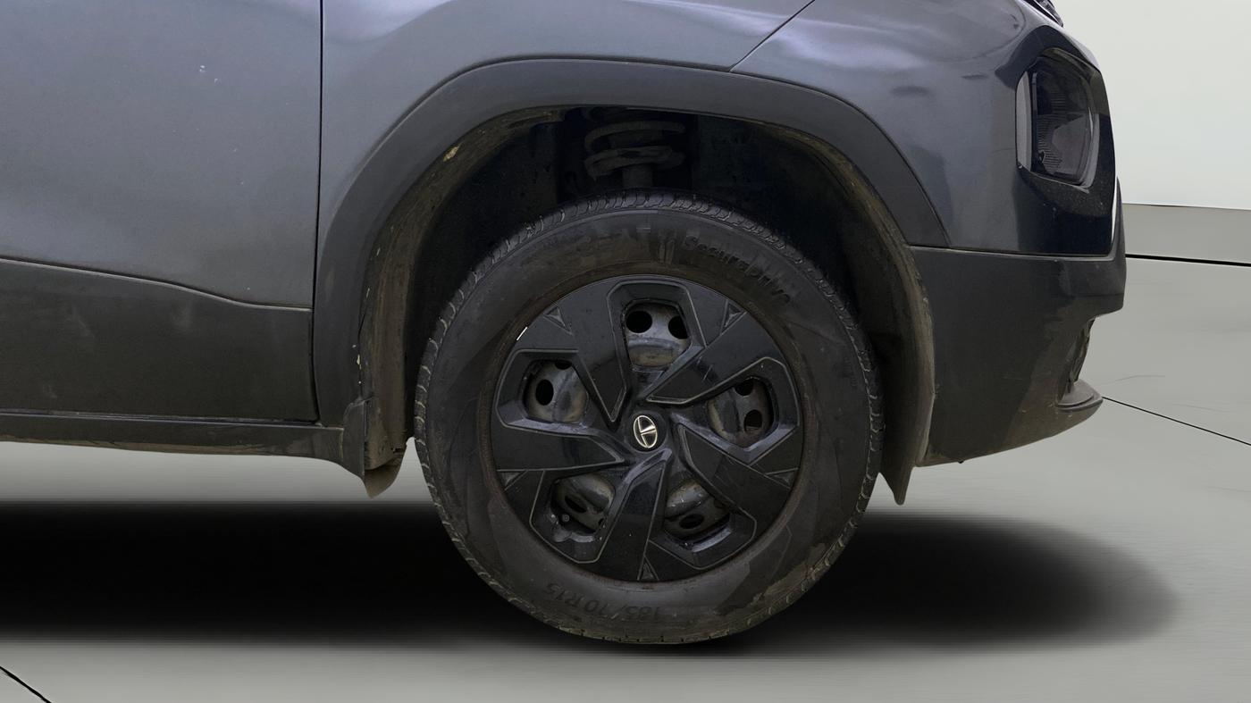2023 Tata PUNCH ADVENTURE AMT, Petrol, Automatic, 26,674 km, Right Front Wheel