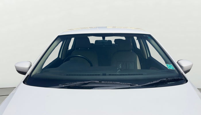 2014 Volkswagen Polo HIGHLINE1.2L, Petrol, Manual, 66,814 km, Front Windshield