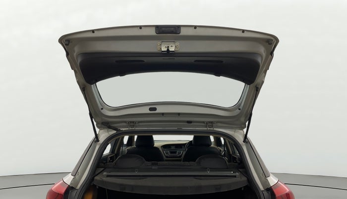 2015 Hyundai Elite i20 SPORTZ 1.2 (O), Petrol, Manual, 84,042 km, Boot Door Open