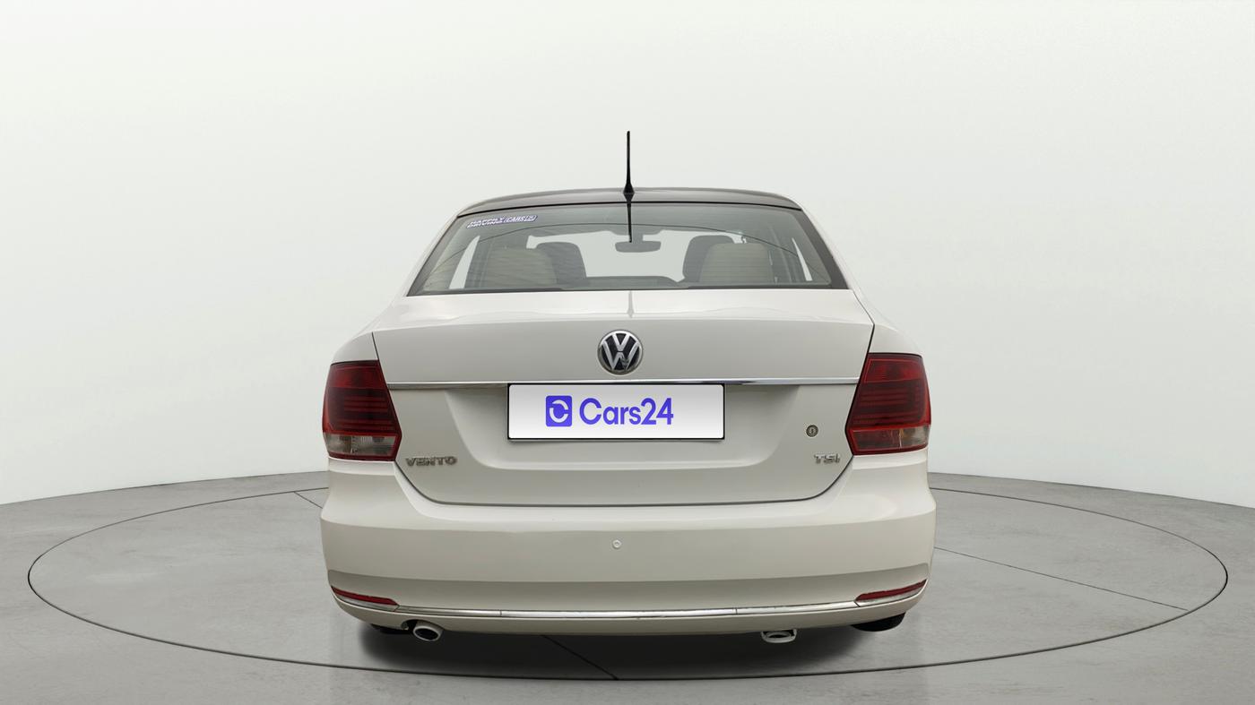 2016 Volkswagen Vento HIGHLINE PETROL AT, Petrol, Automatic, 1,14,318 km, Back/Rear