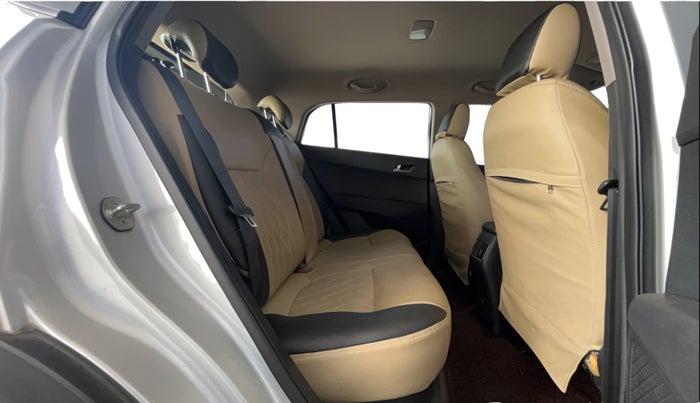 2018 Hyundai Creta SX PLUS 1.6 DIESEL, Diesel, Manual, 1,36,104 km, Right Side Rear Door Cabin