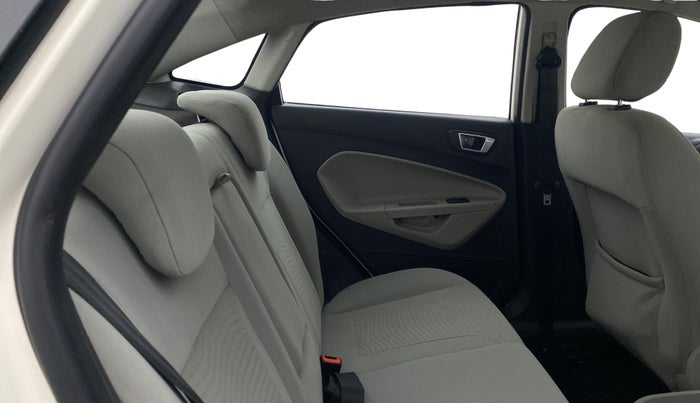 2015 Ford Fiesta TITANIUM DIESEL, Diesel, Manual, 58,007 km, Right Side Rear Door Cabin