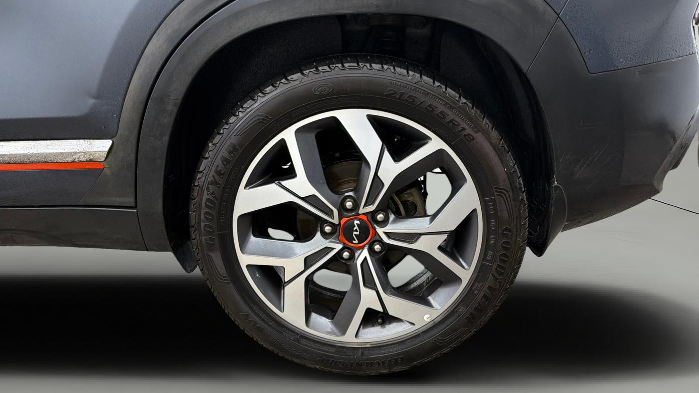 2023 KIA SELTOS X LINE 1.5 DIESEL AT, Diesel, Automatic, 65,976 km, Left Rear Wheel
