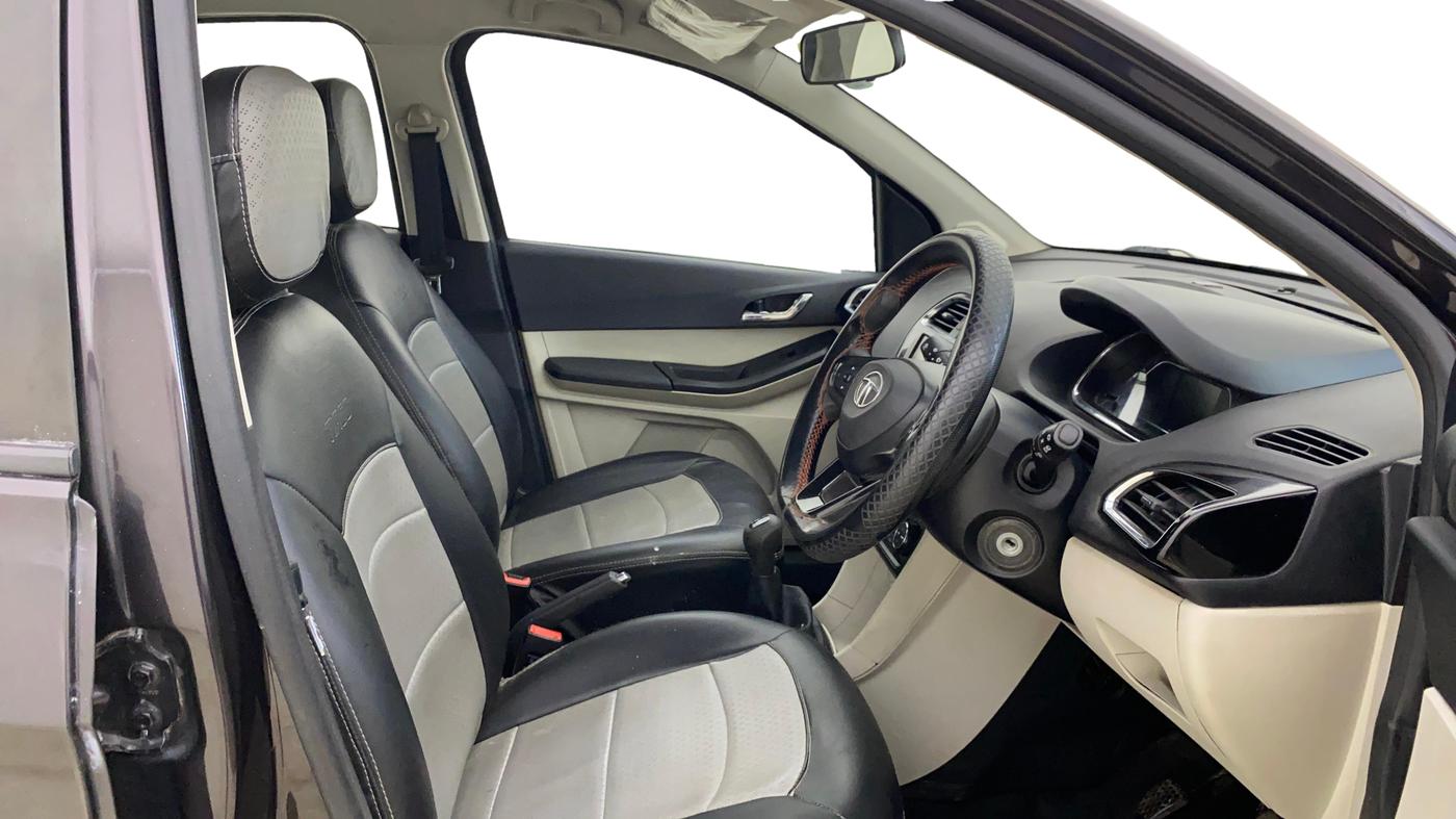 2022 Tata Tiago XZ PLUS CNG, CNG, Manual, 85,548 km, Right Side Front Door Cabin