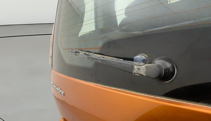 2016 Mahindra NUVOSPORT N8, Diesel, Manual, 1,30,472 km, Rear Wiper