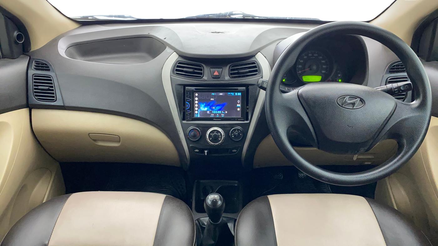 2013 Hyundai Eon ERA +, Petrol, Manual, 62,640 km, Dashboard