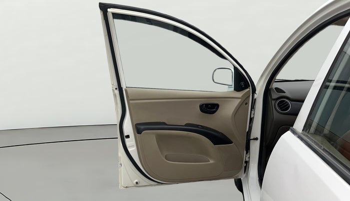 2016 Hyundai i10 MAGNA 1.1, Petrol, Manual, 39,842 km, LHS Front Door