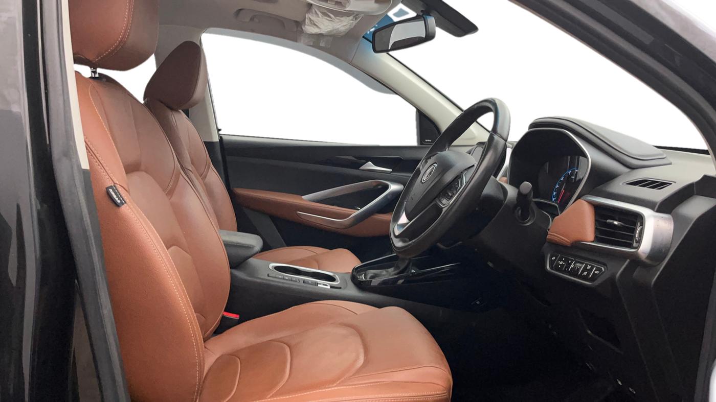 2022 MG HECTOR PLUS SHARP 1.5 PETROL TURBO CVT 6-STR, Petrol, Automatic, 42,456 km, Right Side Front Door Cabin