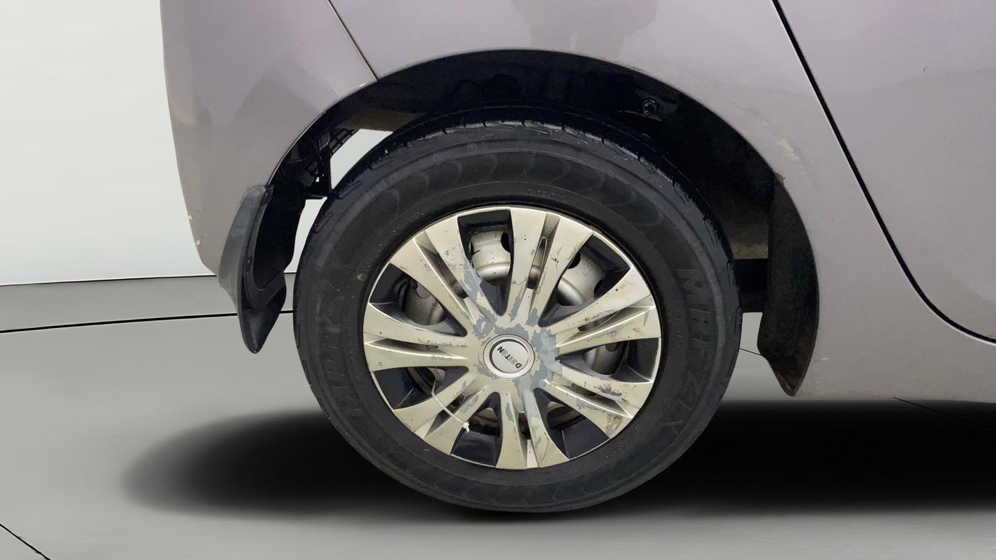 2013 Hyundai Eon ERA +, Petrol, Manual, 79,375 km, Right Rear Wheel
