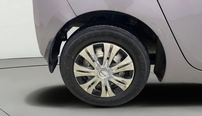 2013 Hyundai Eon ERA +, Petrol, Manual, 79,375 km, Right Rear Wheel