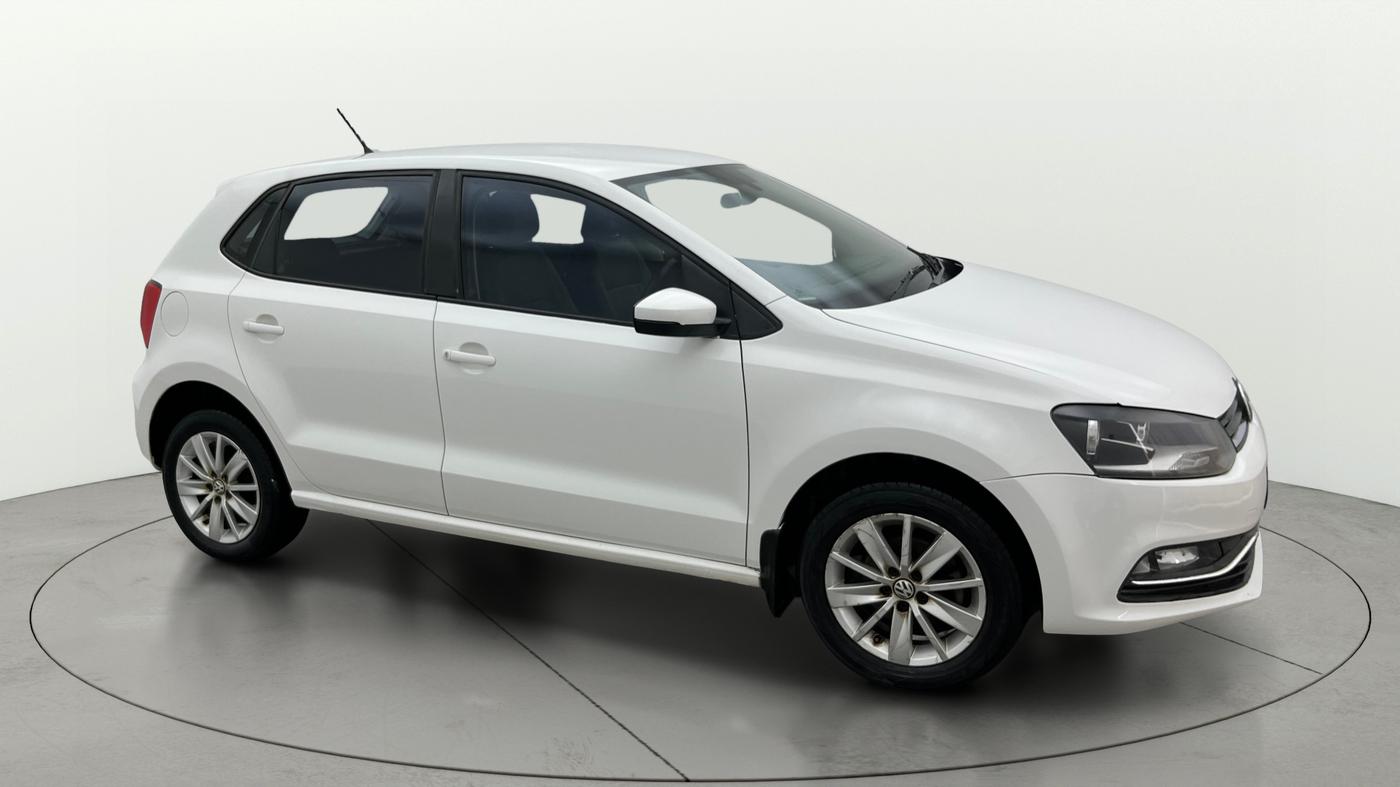 2016 Volkswagen Polo HIGHLINE1.2L, Petrol, Manual, 81,729 km, Right Front Diagonal