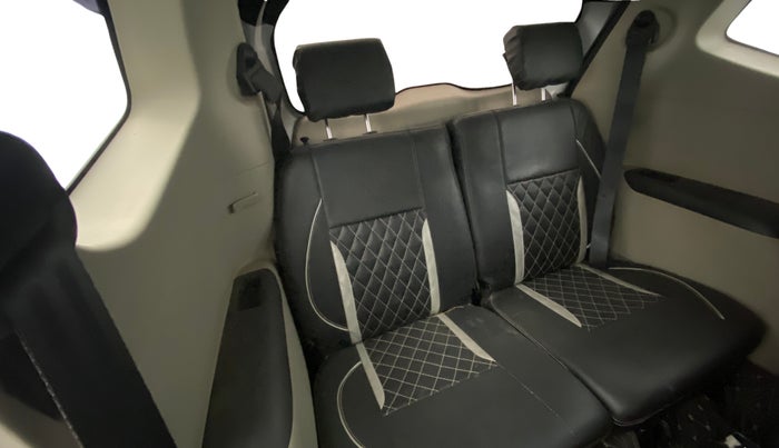 2022 Renault TRIBER RXT, Petrol, Manual, 40,073 km, Third Seat Row ( optional )