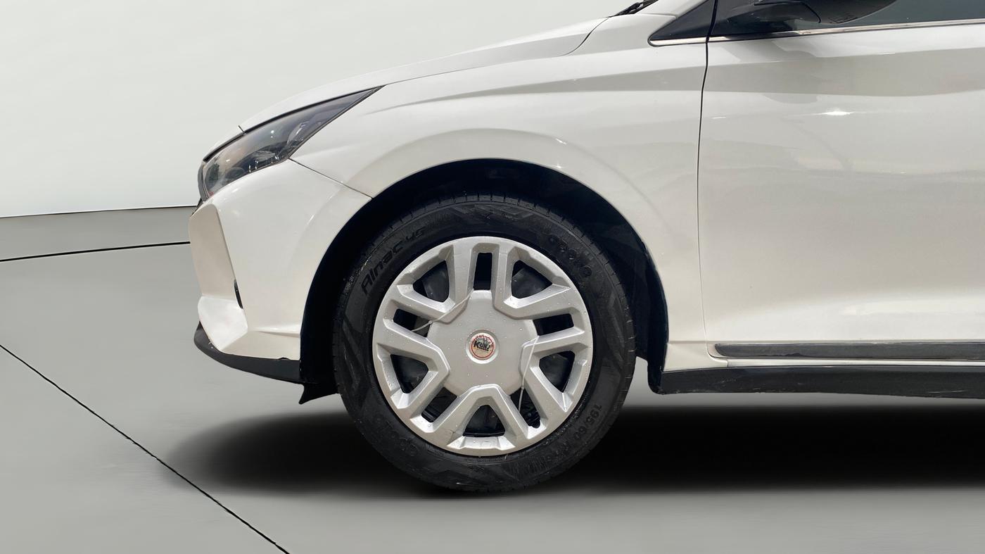 2021 Hyundai NEW I20 SPORTZ 1.2 AT, Petrol, Automatic, 41,775 km, Left Front Wheel