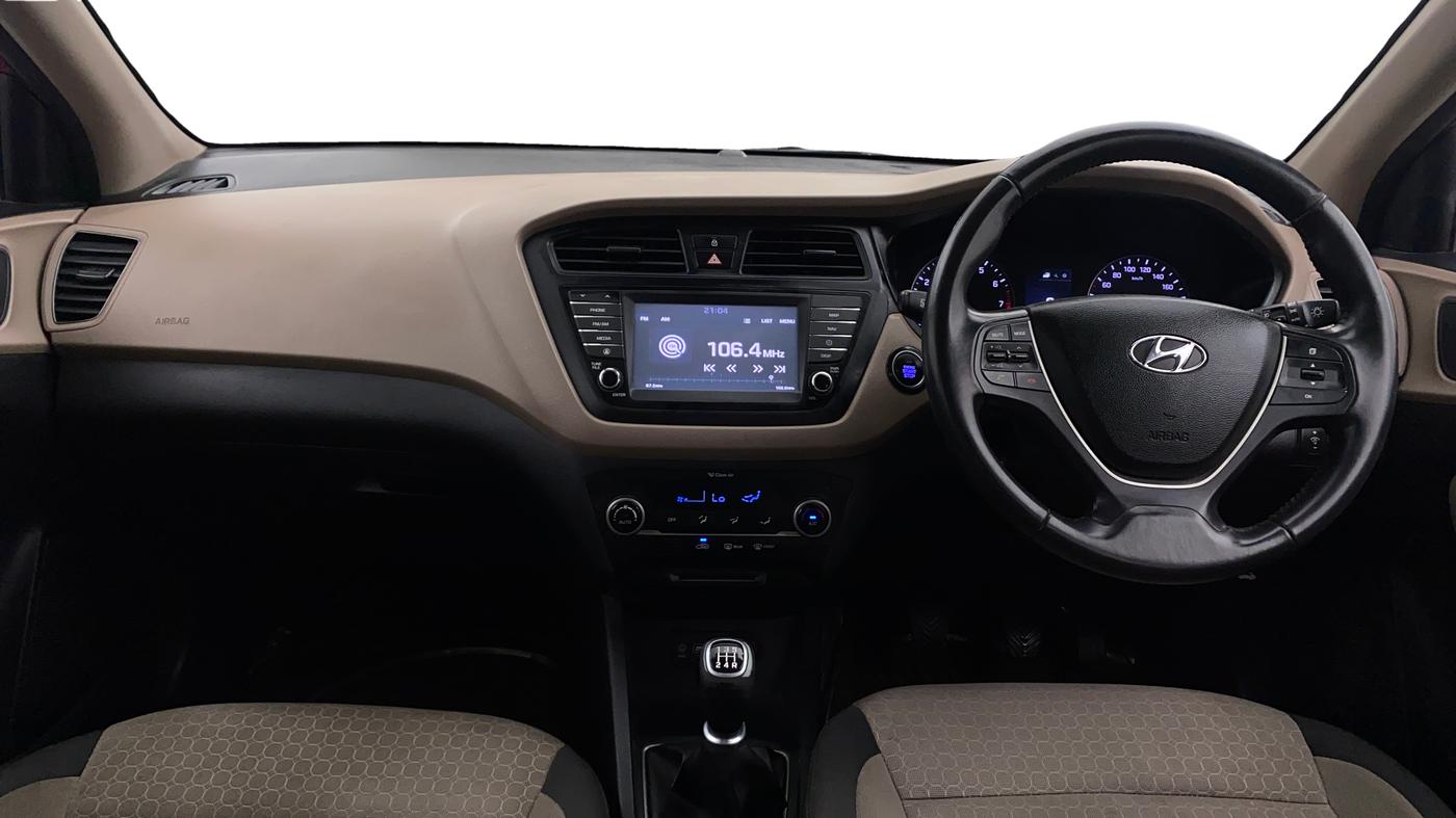2017 Hyundai Elite i20 ASTA 1.2 (O), Petrol, Manual, 65,720 km, Dashboard