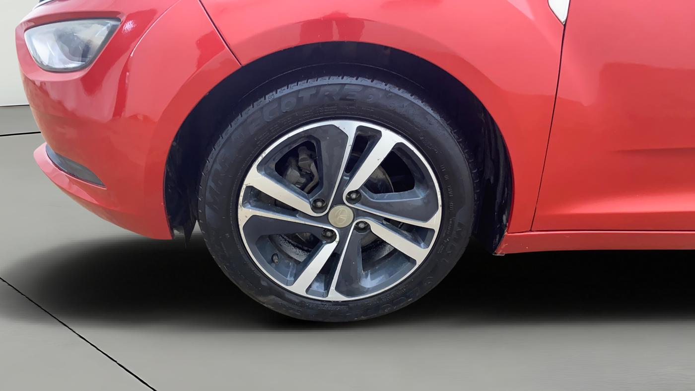2019 Tata ALTROZ XZ DIESEL, Diesel, Manual, 65,041 km, Left Front Wheel