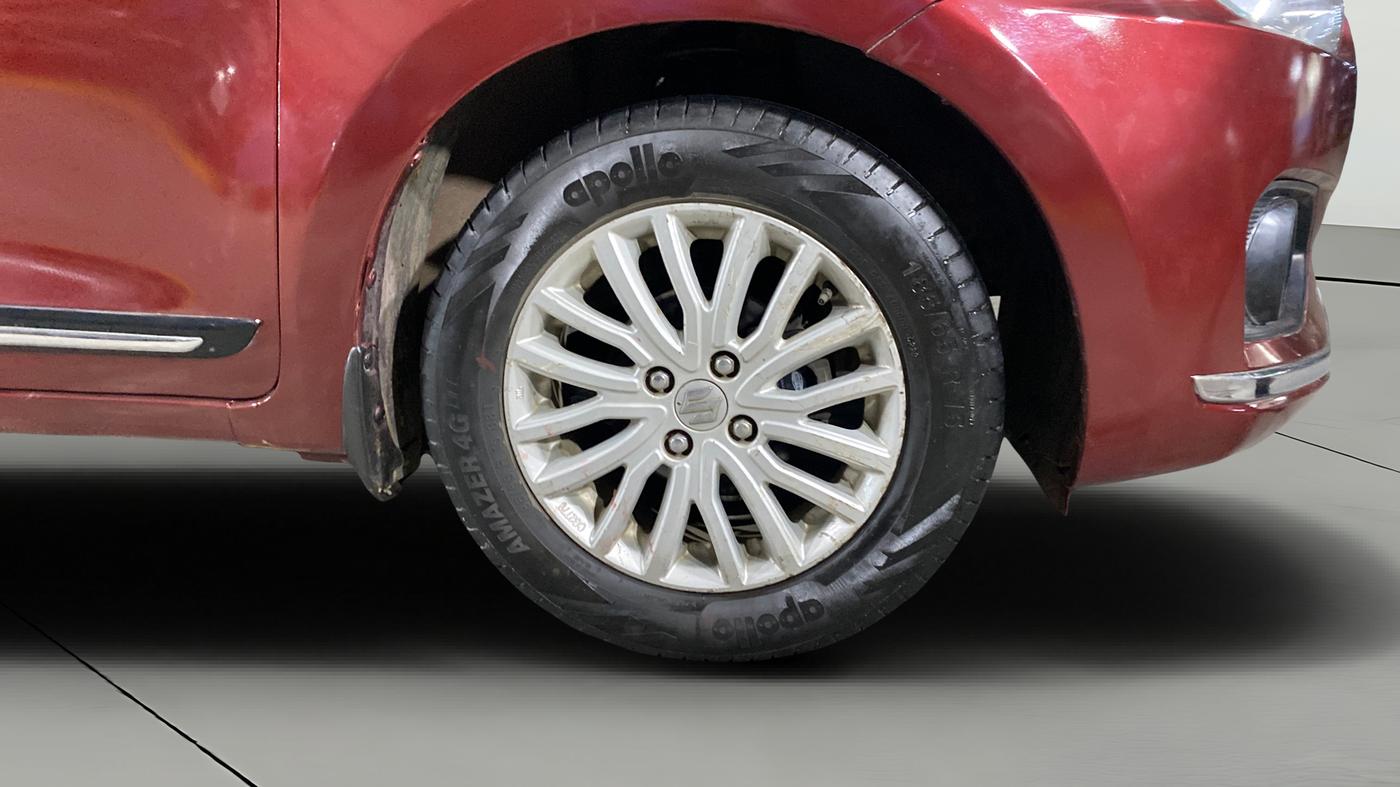 2017 Maruti Dzire ZXI, Petrol, Manual, 1,07,601 km, Right Front Wheel