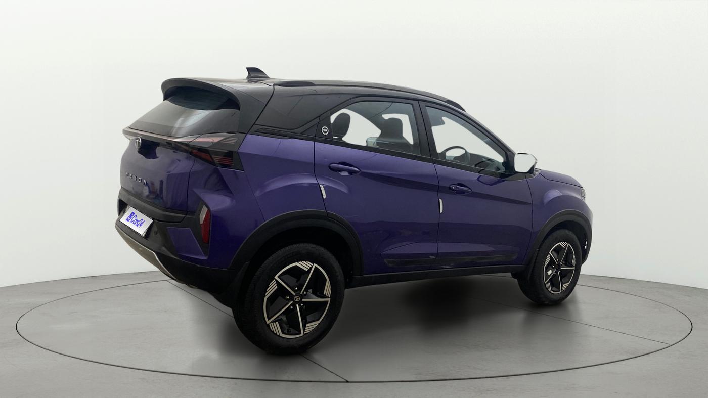 2023 Tata NEXON FEARLESS PURPLE + SUNROOF DCA DUAL TONE 1.2 PETROL, Petrol, Automatic, 29,236 km, Right Back Diagonal