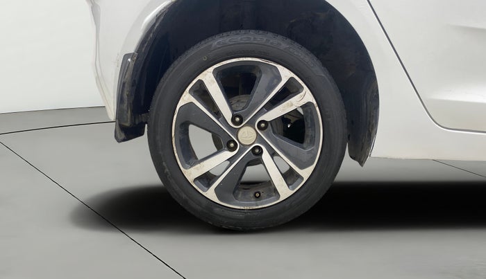 2021 Tata ALTROZ XZ PLUS DIESEL, Diesel, Manual, 48,136 km, Right Rear Wheel