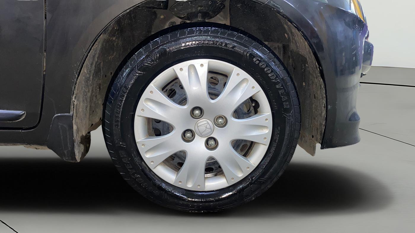 2015 Honda Amaze 1.2L I-VTEC S, Petrol, Manual, 6,293 km, Right Front Wheel