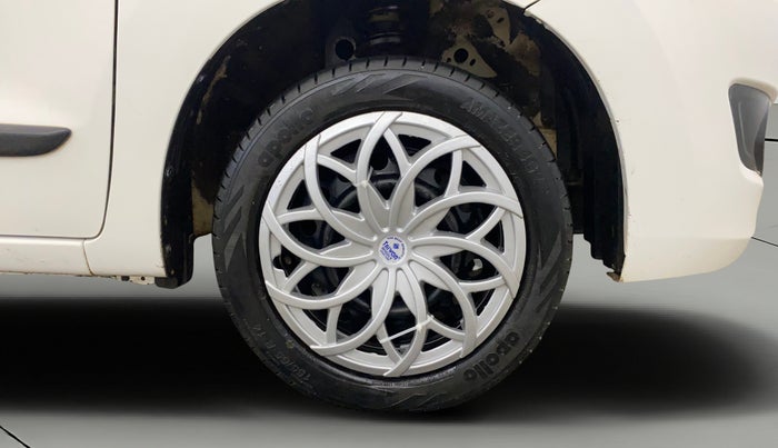 2014 Maruti Wagon R 1.0 VXI, Petrol, Manual, 82,603 km, Right Front Wheel