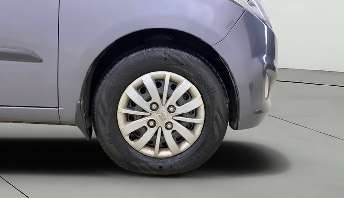 2014 Hyundai i10 SPORTZ 1.1, Petrol, Manual, 20,612 km, Right Front Wheel