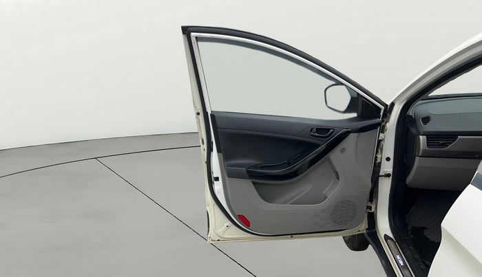 2019 Tata NEXON XM PETROL, Petrol, Manual, 72,768 km, LHS Front Door