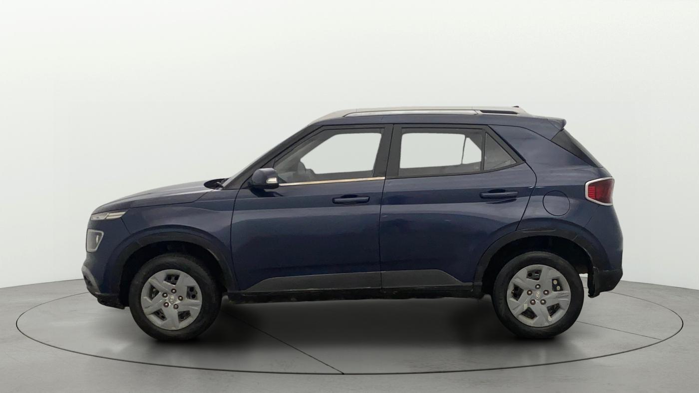 2022 Hyundai VENUE S+ 1.2, Petrol, Manual, 1,25,193 km, Left Side