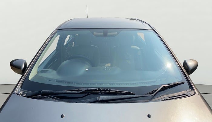 2019 Maruti Ciaz ALPHA 1.5 SHVS PETROL, Petrol, Manual, 96,651 km, Front Windshield