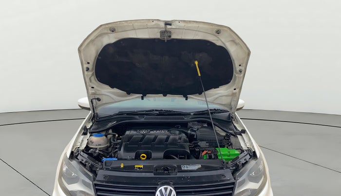 2017 Volkswagen Ameo COMFORTLINE 1.5 AT, Diesel, Automatic, 1,07,411 km, Open Bonet