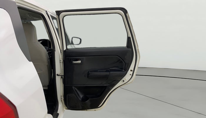 2022 Maruti New Wagon-R VXI CNG 1.0, CNG, Manual, 42,548 km, RHS Rear Door