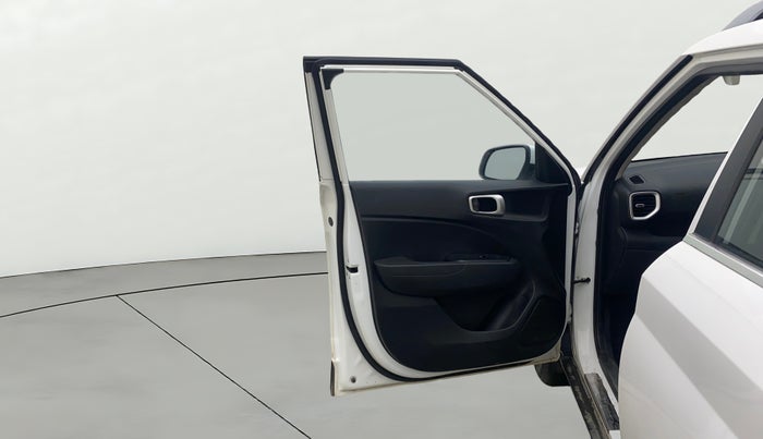 2021 Hyundai VENUE S 1.2, Petrol, Manual, 75,879 km, LHS Front Door