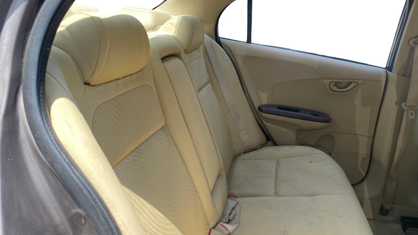2013 Honda Amaze 1.5L I-DTEC S, Diesel, Manual, 55,585 km, Right Side Rear Door Cabin