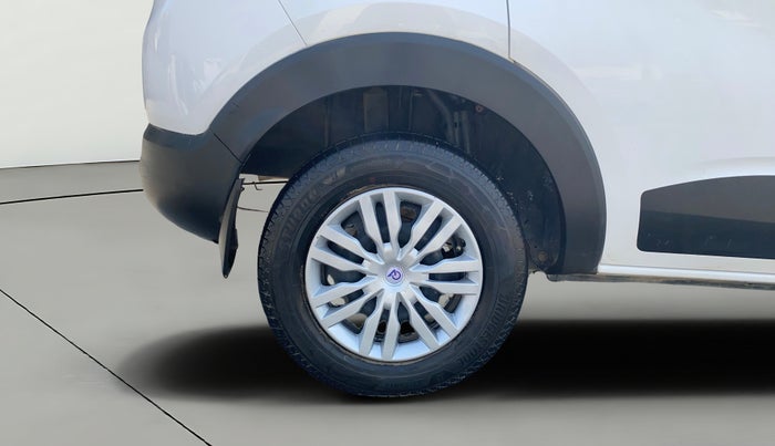 2020 Renault TRIBER RXT, Petrol, Manual, 61,393 km, Right Rear Wheel