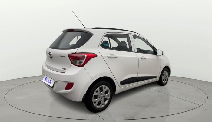 2016 Hyundai Grand i10 SPORTZ 1.2 KAPPA VTVT, Petrol, Manual, 70,202 km, Right Back Diagonal